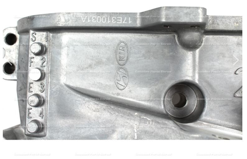 Genuine Timing Cover Engine Oil Pump 213502E340 for Hyundai Elantra 2014-2016