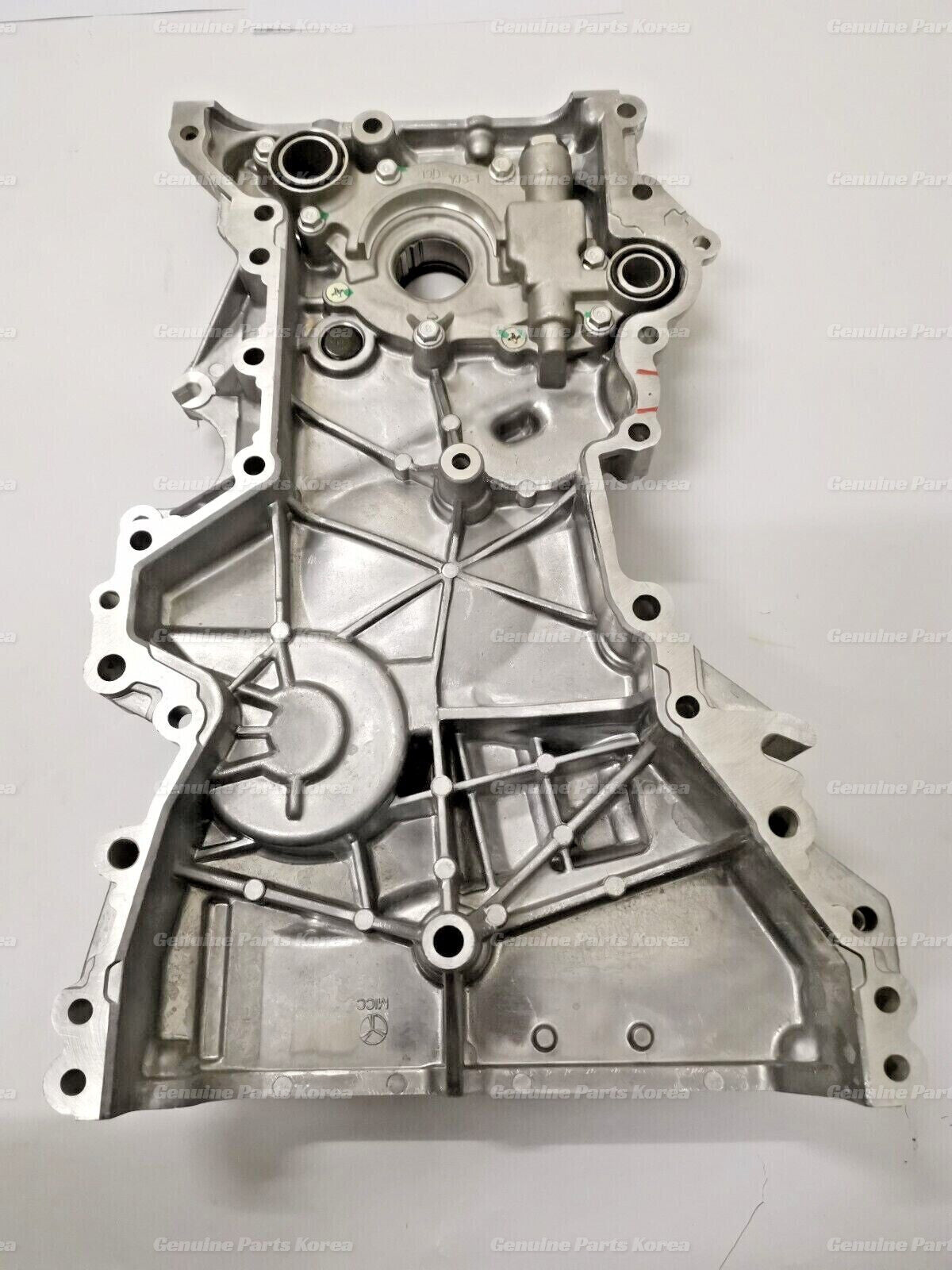 Genuine Timing Cover Engine Oil Pump 213502E340 for Hyundai Elantra 2014-2016