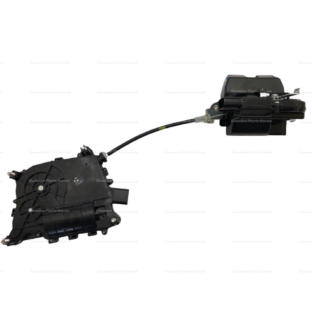 Genuine Trunk Tailgate Lock Latch 812302W600 for Hyundai Santa Fe Sport 13-18