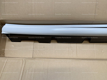 Genuine Rocker Molding Side Sill Right 87752J3000EB for Hyundai Veloster 19-21